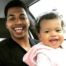 Caramel Hope Saunders Born: February 16 at 7:00 pm. 8.96 pounds 21 1/2 in  Here she is! I'm excited to love her for the rest of her life. Lost of  words I'm