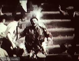 Jan palach, mladý človek, ktorý obetoval svoj život pre slobodu nás všetkých a vyjadril tak svoj nesúhlas s režimom. Jan Palach A Photo On Flickriver