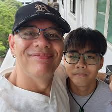 Hi folks. Sorry for the flooding lah. For promo purpose. I get to play in a  number of productions in 2024. All are lovely, fun and exciting. Speeches  in the middle of