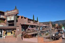 With several specialty shops and restaurants, the sedona vista village is the main shopping center in the village for both locals and tourists. Shopping In Sedona Sedona Tour Guide