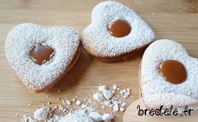 Sortir le beurre à l'avance. Sables Caramel Beurre Sale Recette Bredele Fr