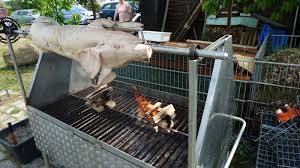 Und ist pfingstmontag ein feiertag? Spanferkel Am Grillspiess Zu Pfingsten 2012 Grillforum Und Bbq Www Grillsportverein De