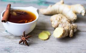 Elemento chiave nella preparazione del curry, la curcuma è una radice molto usata soprattutto nella cucina asiatica, ma apprezzata anche per le sue proprietà. Zenzero Proprieta I Benefici Di Abbinarlo A Limone Curcuma E Cannella Urbanpost