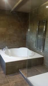 July 16, 2017 posted by admin in bañeras de hidromasaje 9856. Foto Bano Suitte Con Hidromasaje Y Ducha Revestimientos Porcelanicos De Construcciones Sanlu 1671321 Habitissimo
