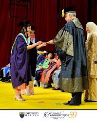 农林渔牧类 agriculture, forestry, fishing & animal husbandry. Program Matrikulasi Kpm Lau Win Yei Penerima Anugerah Pelajaran Diraja Sempena Majlis Konvokesyen Ke 59 Universiti Malaya Sebagai Seorang Graduan Dalam Program Sarjana Muda Ukur Bahan Di Fakulti Alam Seni Bina