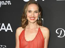 Born in jerusalem, israel, she is a graduate of harvard university, and now lives with her family in los angeles. Natalie Portman Says She S Been The Victim Of Hollywood Typecasting