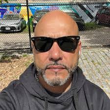 Eric Roehl's Instagram, Twitter & Facebook