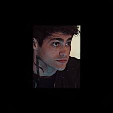 ➥Alec Lightwood.➹ (@BlazedWarrior)
