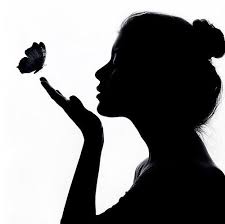 Black And White Kiss Silhouette La La La Bonne Vie Silhouette Art Silhouette Woman Silhouette
