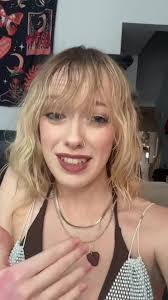 Beth Mcnulty's Instagram, Twitter & Facebook