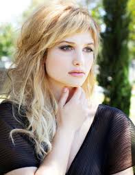 Bangs (north american english), or a fringe (british english), are strands or locks of hair that fall over the scalp's front hairline to cover the forehead, usually just above the eyebrows, though can range to various lengths. Short Bangs Ftw