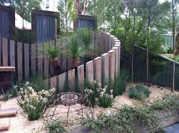 5 Victorious Cool Ideas Family Garden Landscaping Plants Outdoor Garden Landscaping Easy Garden Ideas Landscaping Garden Front Of House Front Garden Landscape