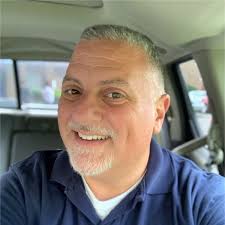 Michael Pongetti's Instagram, Twitter & Facebook