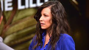Lost Producers Apologize to Evangeline Lilly After Nude Scene