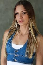 Lauren Marini's Instagram, Twitter & Facebook