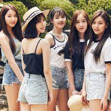 Turn on safe browse to hide content that has been flagged by the community as not safe for work. Berdesakan Fans Pingsan Saat Fan Meet Gfriend Di Jakarta Showbiz Liputan6 Com