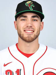 Reds call up one of top outfield prospects, set to make MLB debut