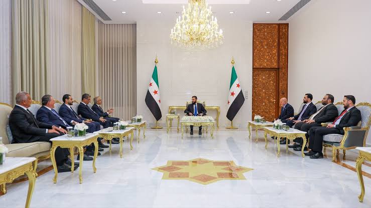 الرئيس الشرع يبحث مع البسّاط تعزيز التعاون التجاري بين سوريا ولبنان