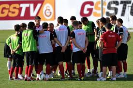 Galatasaray tv canlı yayın izle. Galatasaray Sampiyon Sahaya Indi Florya Metin Oktay Tesisleri Nden Canli Yayin Su An Gstv De Http Www Galatasaray Com Http Dailymotion Com Gstv Facebook