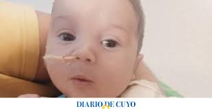 Denuncian que una obra social no autoriza un estudio a un bebé sanjuanino  para saber qué enfermedad tiene y peligra su vida