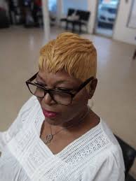 It's time for another Teacher Feature! This week, we get to know Mrs.  Canty, second grade teacher. “My name is Cynthia Canty and I teach second  grade at BES. I came to