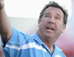 Longtime Irvine High water polo, swim coach Scott Hinman collapses at meet,  dies