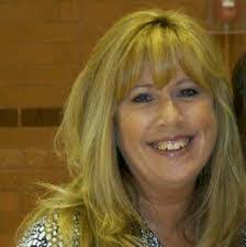 Shelley Marr's Instagram, Twitter & Facebook