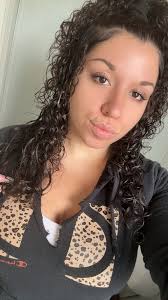 I want a friend that's exactly like me, she