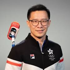 Jason Chang (@UnhingedCurling)