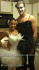 White and black swan halloween costumes. Coolest Homemade Black Swan Costumes