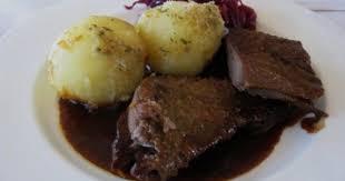 lufthansa from frankfurt to tel aviv traditional roast goose with red cabbage potato dumplings and herb crumb butter roast goose food potato dumplings