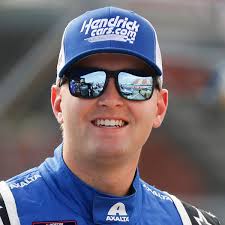 KBM] He's back! 👀 @WilliamByron will pilot the No. 51 @HendrickCars  Silverado for three races in '23! • Bristol Dirt • Darlington • North  Wilkesboro : r/NASCAR