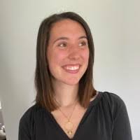 Kelli Hunter's Instagram, Twitter & Facebook