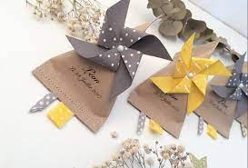 Tres Originale Ce Contenant A Dragees Pour Votre Mariage Champetre Ou Bapteme Le Contenant Est Realise En Papier Kraft Vous Navez Gift Wrapping Gifts Crafts