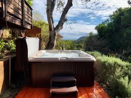 Erhalten sie 500 € rabatt auf ihren ersten individuell designten holzbeheizten hot tub! Wooden Hot Tubs And Spas Gordon Grant