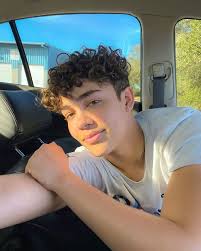 Pin op Beautiful Men