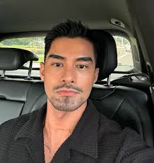 Hi how are you doing? Haven't seen you in a bit. Have a good night 💜🌹