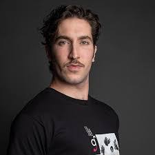 Angel Navarro's Instagram, Twitter & Facebook