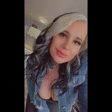 Janelle Graves's Instagram, Twitter & Facebook