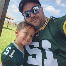 Efrain Castro (@efra_in)