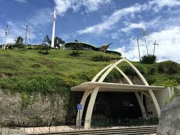 Изучайте релизы socavon на discogs. Gruta Del Socavon Grotto Of The Virgin Of Monserrat Picture Of Gruta Y La Cruz Del Socavon Otavalo Tripadvisor