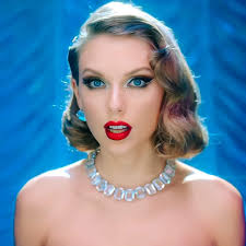 𝑻𝒂𝒚𝒍𝒐𝒑𝒉𝒊𝒍𝒆