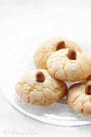 Amaretti Moelleux Au Citron Et Fleur D Oranger De La Sardaigne Sans Beurre Ni Gluten Moelleux Au Citron Recettes Biscuits Italiens Amaretti