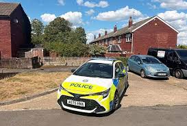 Police issue horrifying update as huge mob storm estate housing asylum  seekers - AOL