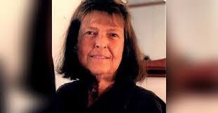 Sissy Phillips's Instagram, Twitter & Facebook