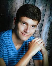 Zachary Kiser's Instagram, Twitter & Facebook