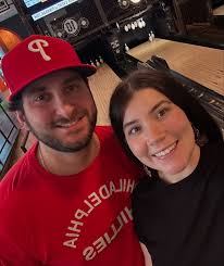 Sara Hawks (@sarahawks_) • Instagram photos and videos