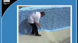 Kit pour piscines bétons aux dimensions allant de 8 x 4 m jusqu'à 10 x 5 m. Comment Poser Un Liner Arme 150 100eme Renolit Alkorplan Youtube