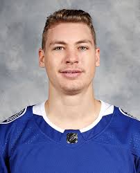 Fra wikipedia, den gratis encyklopædi. Spielerportrait Von Yanni Gourde Tampa Bay Lightning
