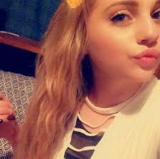 Stephanie Deroche's Instagram, Twitter & Facebook